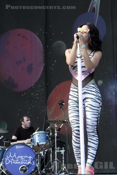 MARINA AND THE DIAMONDS - 2015-08-29 - SAINT CLOUD - Domaine National - Scene de la Cascade - 